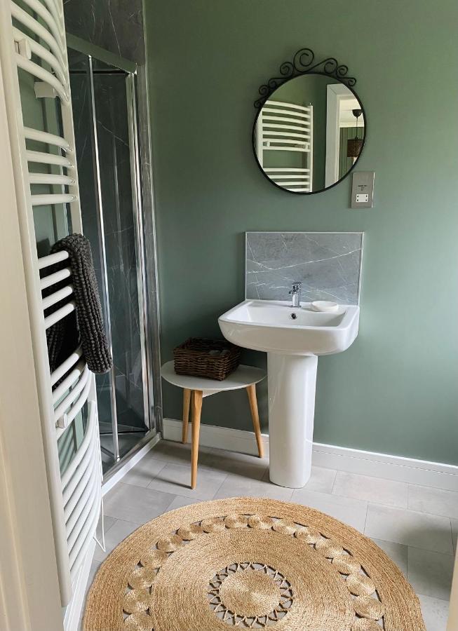 Spacious Room In The Centre Of Portree Exterior foto